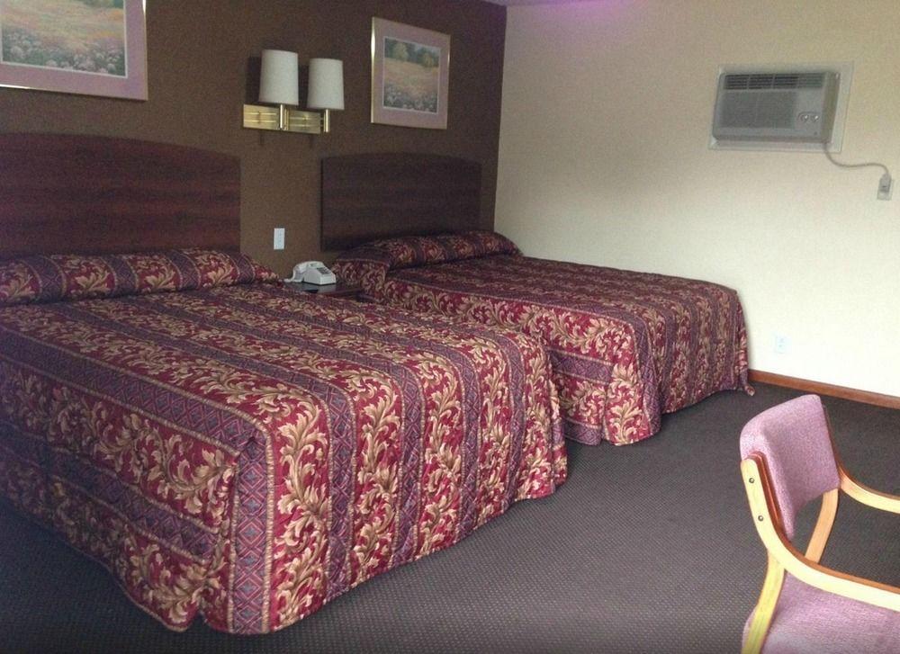 Budget Inn Oskaloosa ภายนอก รูปภาพ