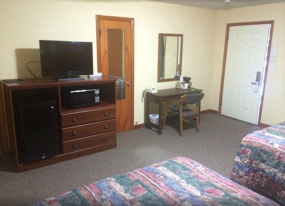 Budget Inn Oskaloosa ภายนอก รูปภาพ