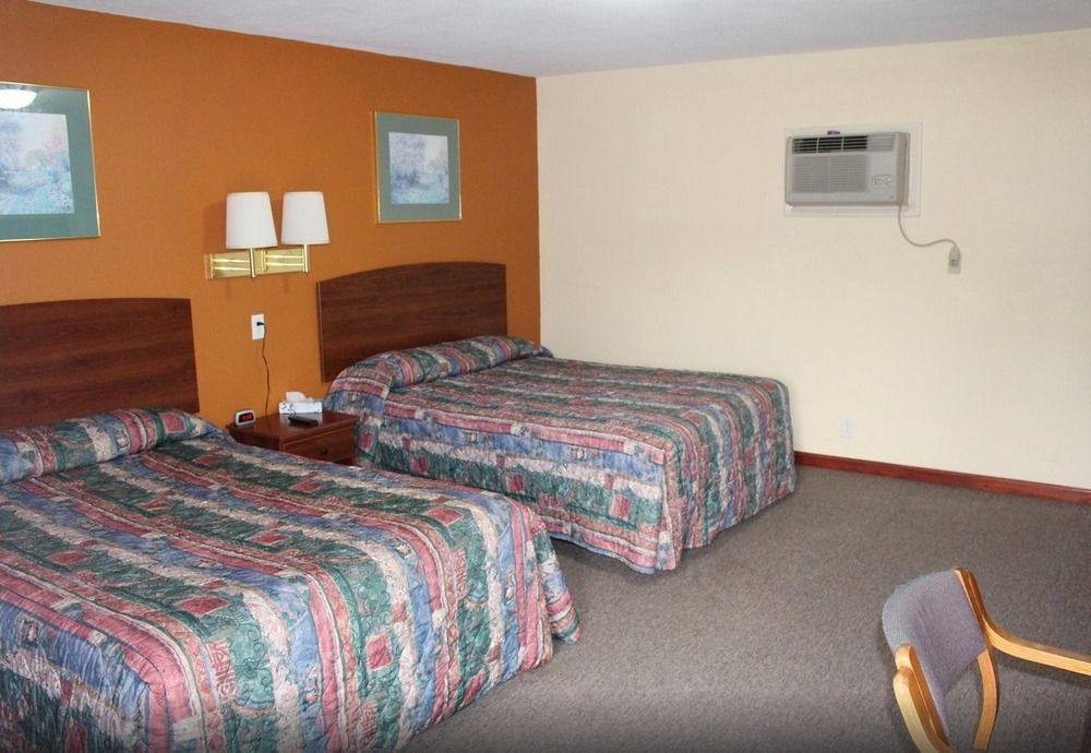 Budget Inn Oskaloosa ภายนอก รูปภาพ